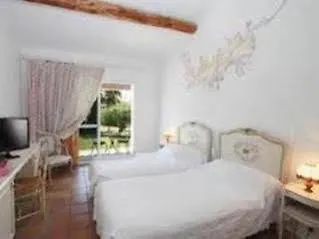 ***  Hotel La Tramontane Saintes-Maries-de-la-Mer Francia